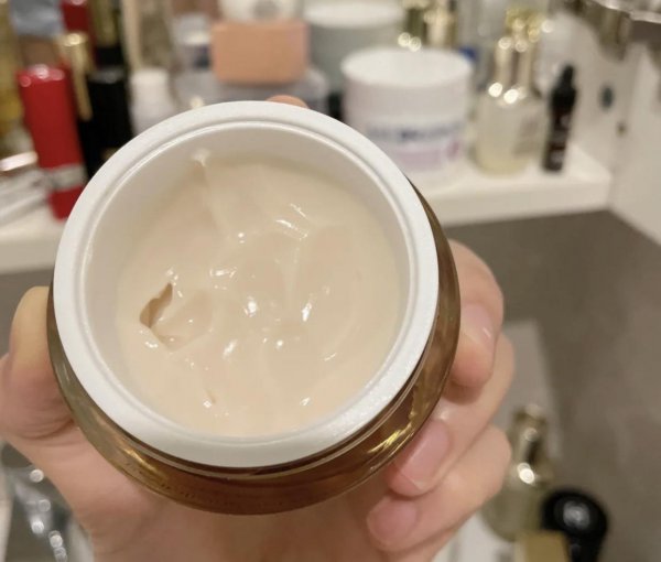 面霜和乳液都要用吗