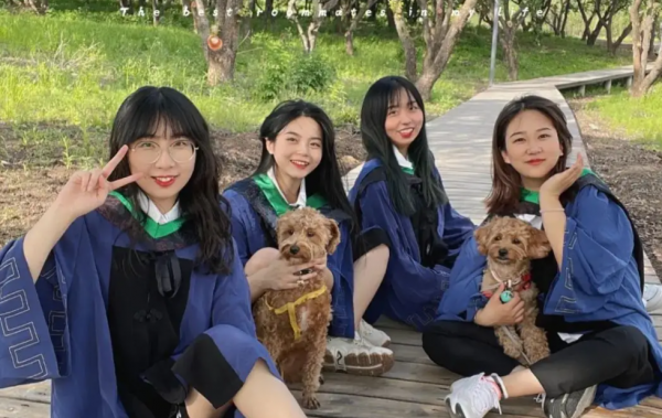 学士服颜色分类介绍