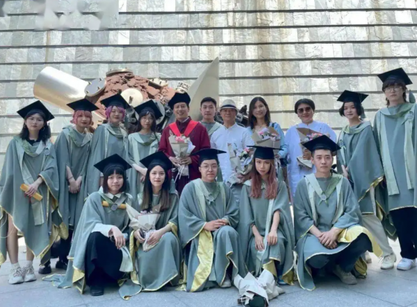 学士服颜色分类介绍