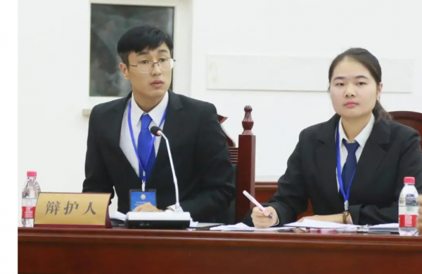 学士服颜色分类介绍