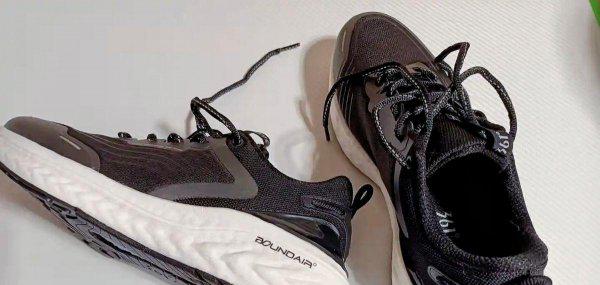 最受欢迎慢跑鞋推荐前十名