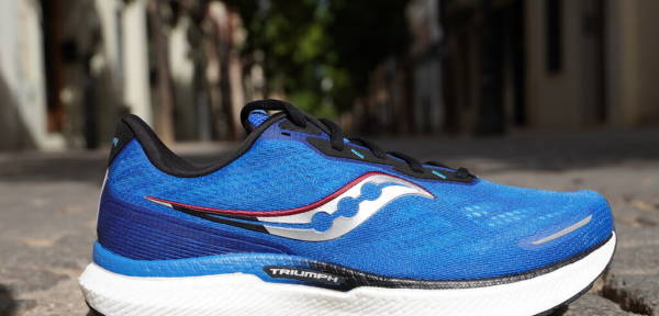 最受欢迎慢跑鞋推荐前十名