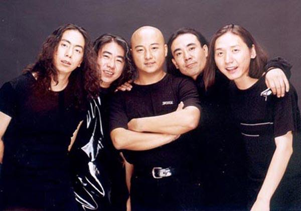 零点乐队主唱叫什么名字