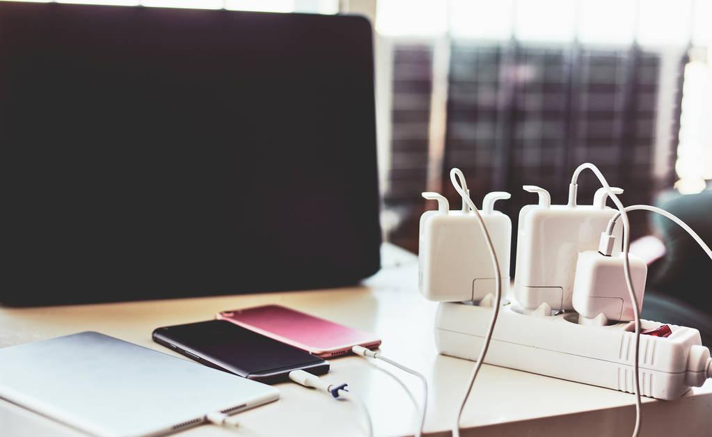 怎么恢复手机充电速度