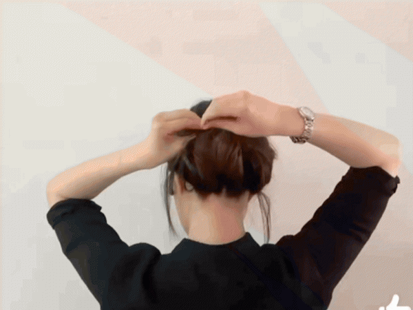 50岁女人盘头的简单手法