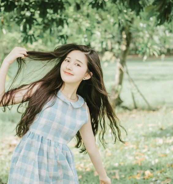 女生圆脸适合的发型图片