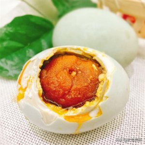 咸鸭蛋腌10天可以吃不 放2样辅料咸鸭蛋10天就可以熟