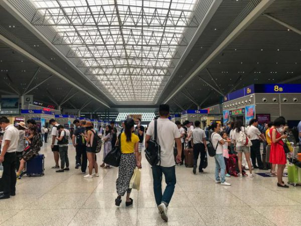 高铁靠窗的位置字母是什么