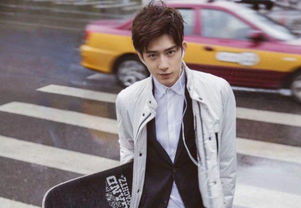 井柏然身世经历是真的吗