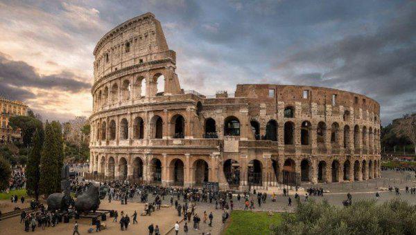 丝绸之路开辟于什么朝代