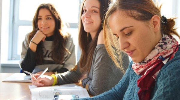 世界公认十大最难学语言排行榜