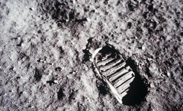 美国69年登月太恐怖了