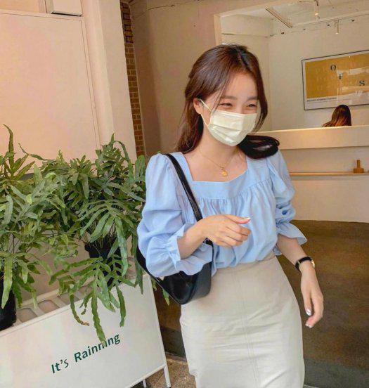 米色裙子配什么颜色上衣好看图片