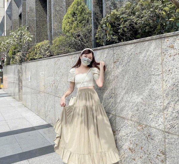 米色裙子配什么颜色上衣好看图片