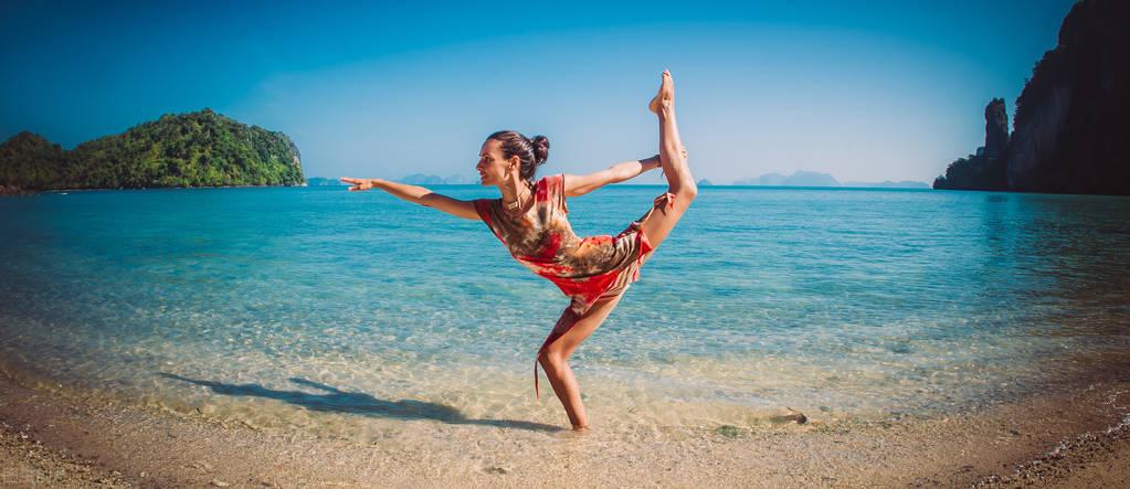 学瑜伽多久可以做老师