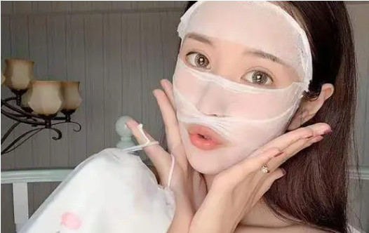 湿敷是用爽肤水还是用什么水