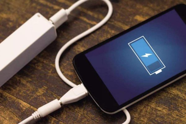 充满电一直不拔有影响吗