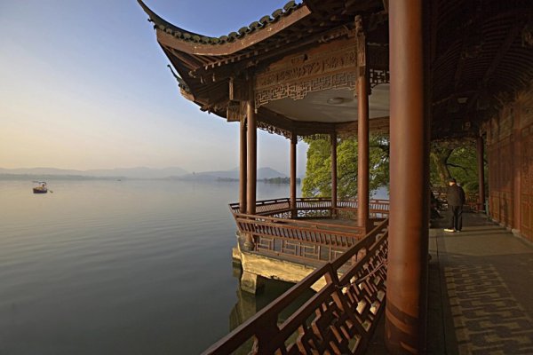 西湖的十大景点有哪些