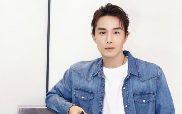 戚薇老公李承铉是韩国人吗