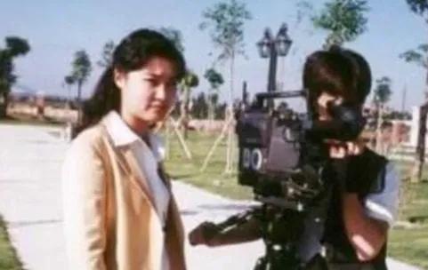 央视主持人桑晨有几任老公