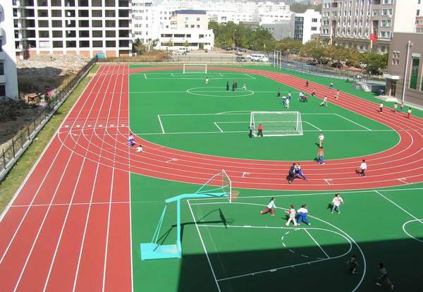 正规体育场塑胶跑道一圈多少米