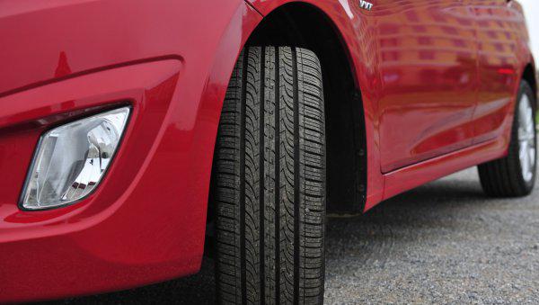 轮胎裂纹到什么程度可以换