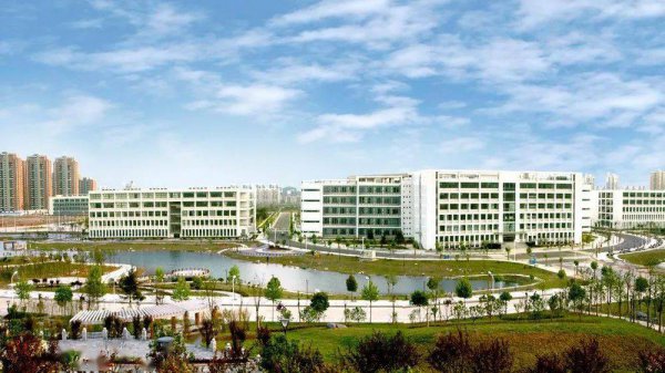 武汉工业大学是985还是211学校