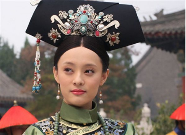 乾隆真正的生母是谁