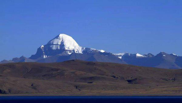 冈仁波齐为什么是神山