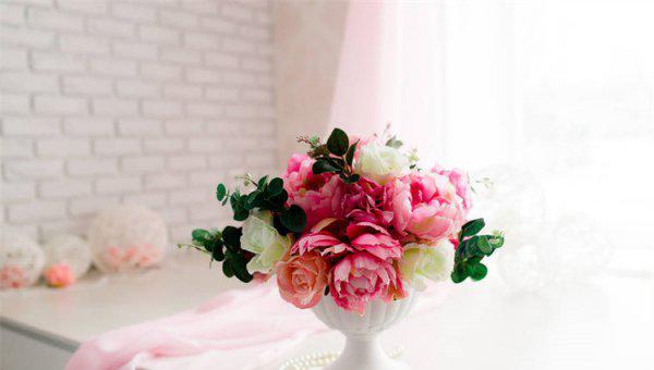 女的离婚带女儿最好别再婚了