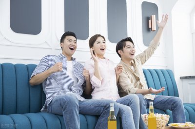 女人喝酒无非就三个原因 为什么很多女人都喜欢喝醉