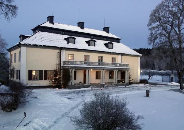 塞尔玛拉格洛夫简介