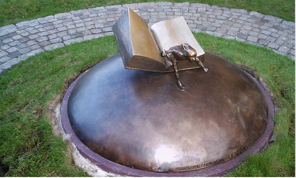 塞尔玛拉格洛夫简介