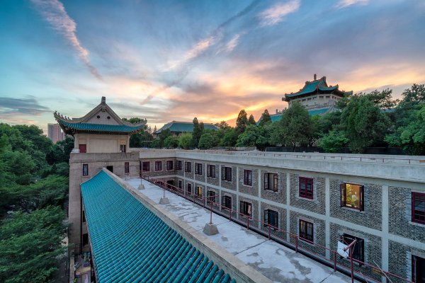 中坚九校是指哪些学校