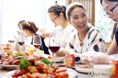 别人请吃饭怎么拒绝显得礼貌 高情商回绝饭局邀请