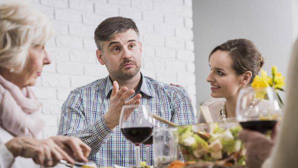 别人请吃饭怎么拒绝显得礼貌