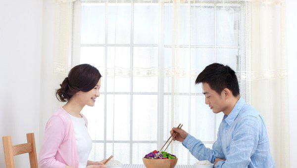 结婚夫妻关系冷淡怎么解决