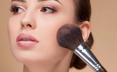 化完妆很快就暗沉了怎么回事 避免化妆后容易暗沉的方法