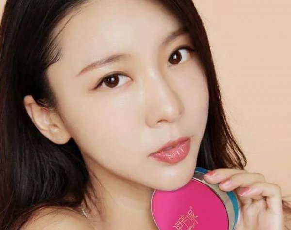 化完妆很快就暗沉了怎么回事