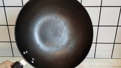 粘锅的锅怎么样才能不粘锅 彻底解决粘锅难题的小窍门