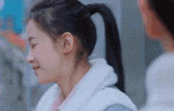 和李沁长得像的女明星