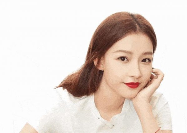 和李沁长得像的女明星