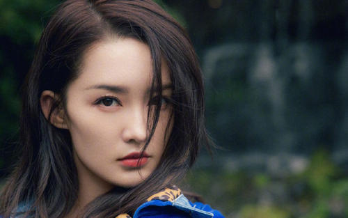 和李沁长得像的女明星