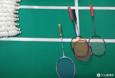 世界羽毛球拍什么牌子好 羽毛球拍哪个品牌最好又耐用