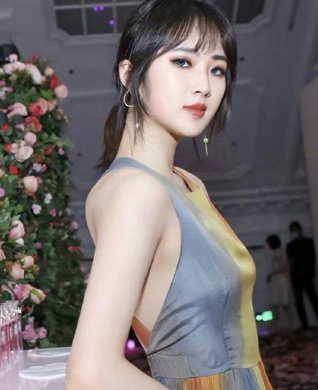 姚安娜是谁怎么不姓任