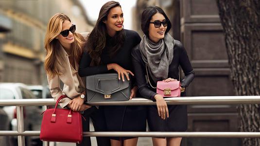 迈克高仕包什么档次