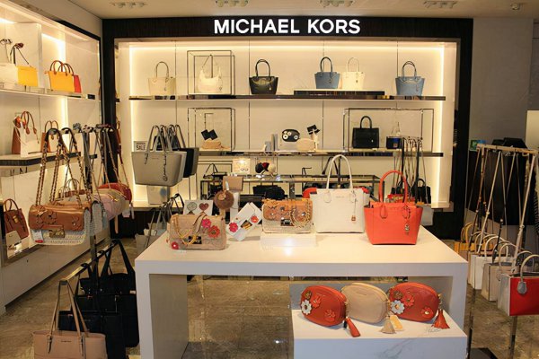 迈克高仕包什么档次