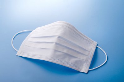 医用口罩哪面朝外 防疫一次性口罩如何区分正反面