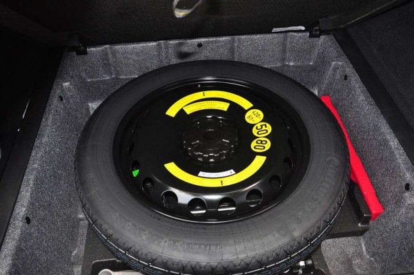 轮胎生产日期在哪个位置