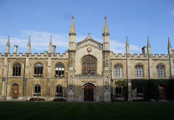 英国剑桥大学在哪个城市